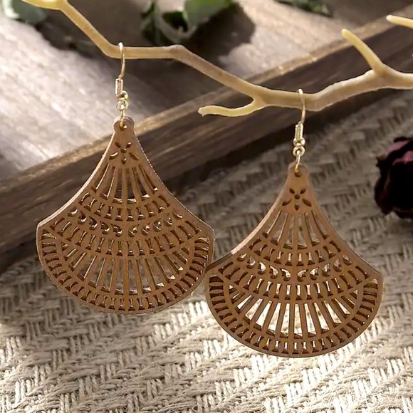 Jewelry - ✨🆕✨ BoHo Wooden Drop Earrings✨